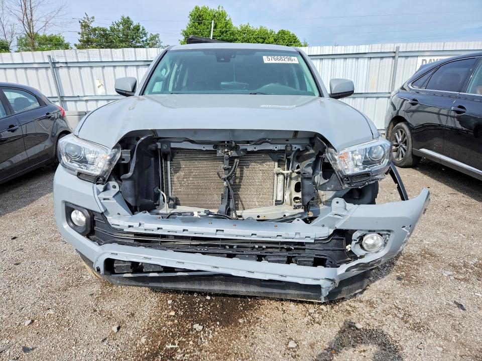 57668296 :رقم المزاد ، 5TFCZ5AN9MX278645 vin ، 2021 Toyota Tacoma مزاد بيع