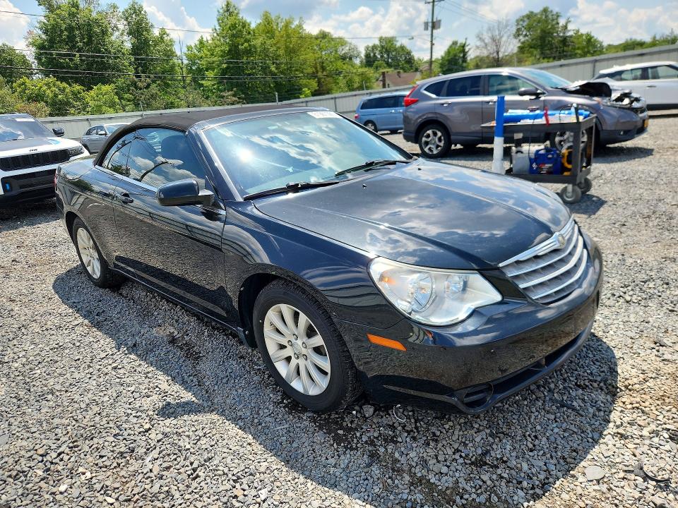 61967386 :رقم المزاد ، 1C3BC5ED0AN137991 vin ، 2010 Chrysler Sebring مزاد بيع