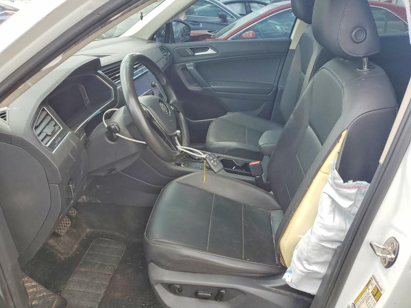 59667016 :رقم المزاد ، 3VV2B7AX5LM141379 vin ، 2020 Volkswagen Tiguan مزاد بيع
