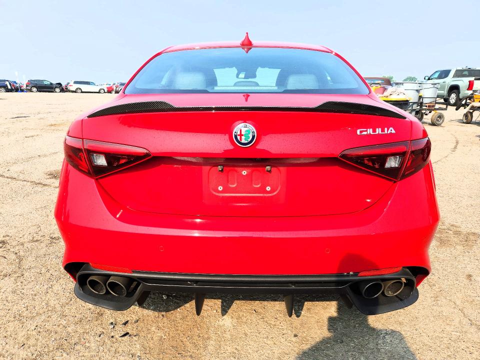 Продажа на аукционе авто 2018 Alfa Romeo Giulia, vin: ZARFAEAV9J7592849, номер лота: 61569616