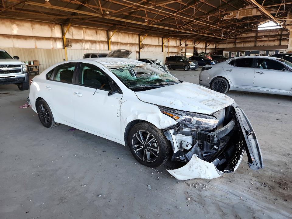 60614676 :رقم المزاد ، 3KPF24AD0PE602816 vin ، 2023 Kia Forte مزاد بيع