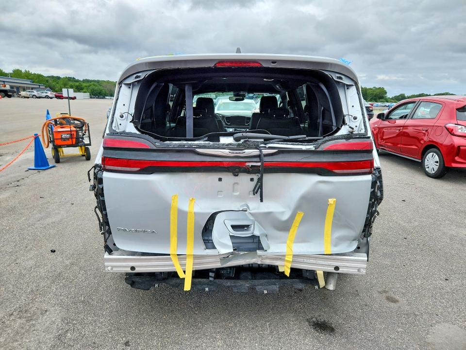 Auction sale of the 2026 Chrysler Pacifica, vin: 2C4RC1BG4TR155479, lot number: 63333826