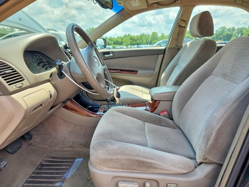 2004 Toyota Camry მანქანა იყიდება აუქციონზე, vin: 4T1BE30K24U336028, აუქციონის ნომერი: 62307356