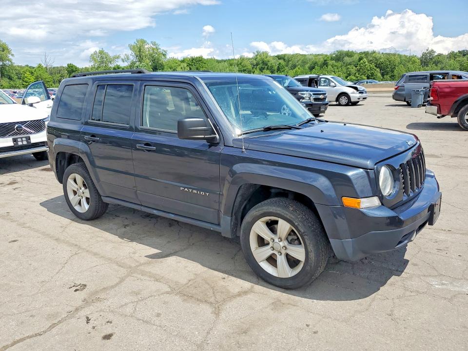 61759866 :رقم المزاد ، 1C4NJRFB9FD304400 vin ، 2015 Jeep Patriot مزاد بيع