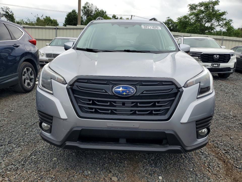 59711626 :رقم المزاد ، JF2SKAEC5NH415367 vin ، 2022 Subaru Forester مزاد بيع