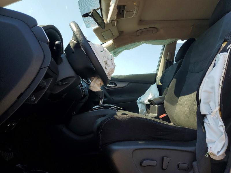 60602076 :رقم المزاد ، 5N1AT2MM8GC730456 vin ، 2016 Nissan Rogue مزاد بيع