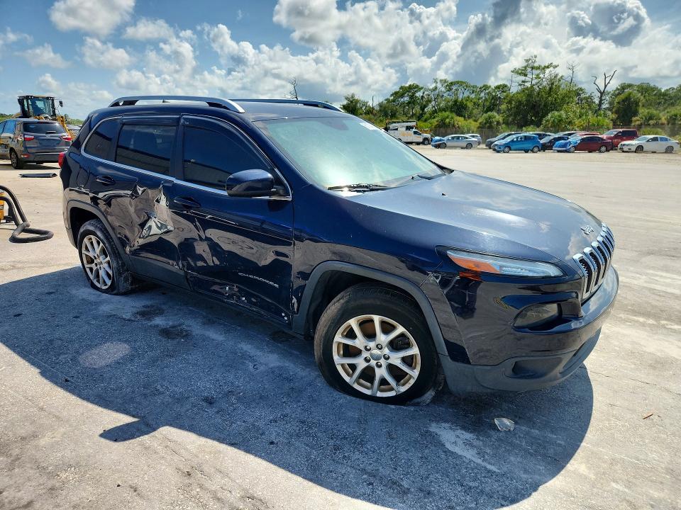 Продаж на аукціоні авто 2016 Jeep Cherokee, vin: 1C4PJMCS6GW323329, номер лоту: 61734526