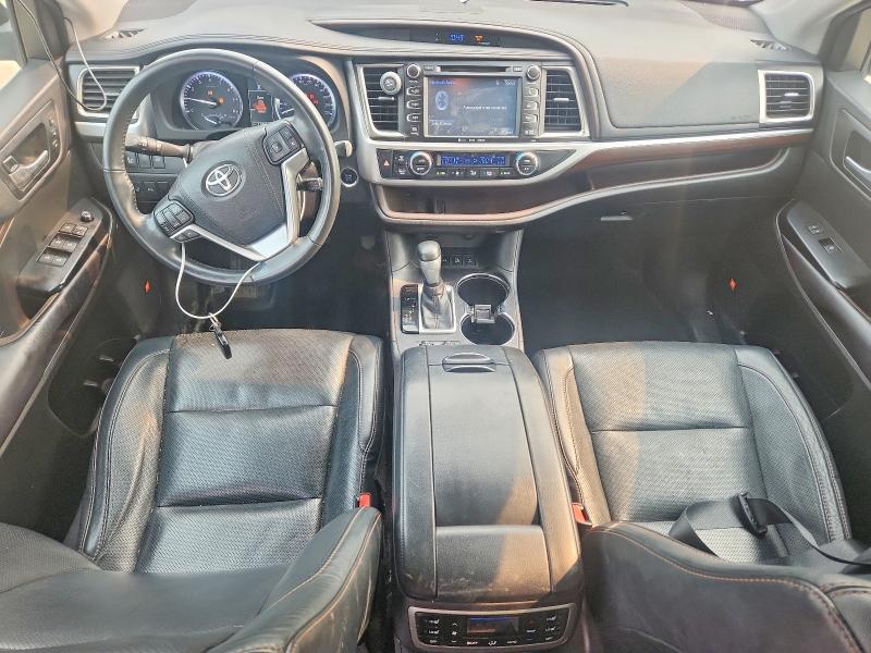 61361006 :رقم المزاد ، 5TDDKRFH8GS337276 vin ، 2016 Toyota Highlander مزاد بيع