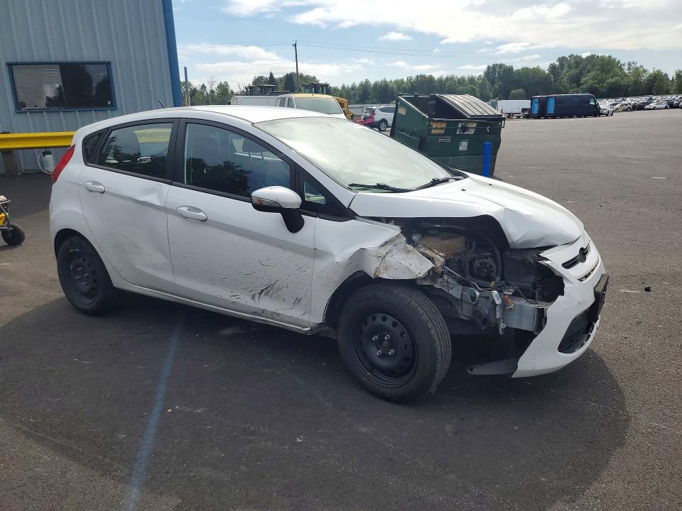 62883296 :رقم المزاد ، 3FADP4EJ5DM172961 vin ، 2013 Ford Fiesta مزاد بيع