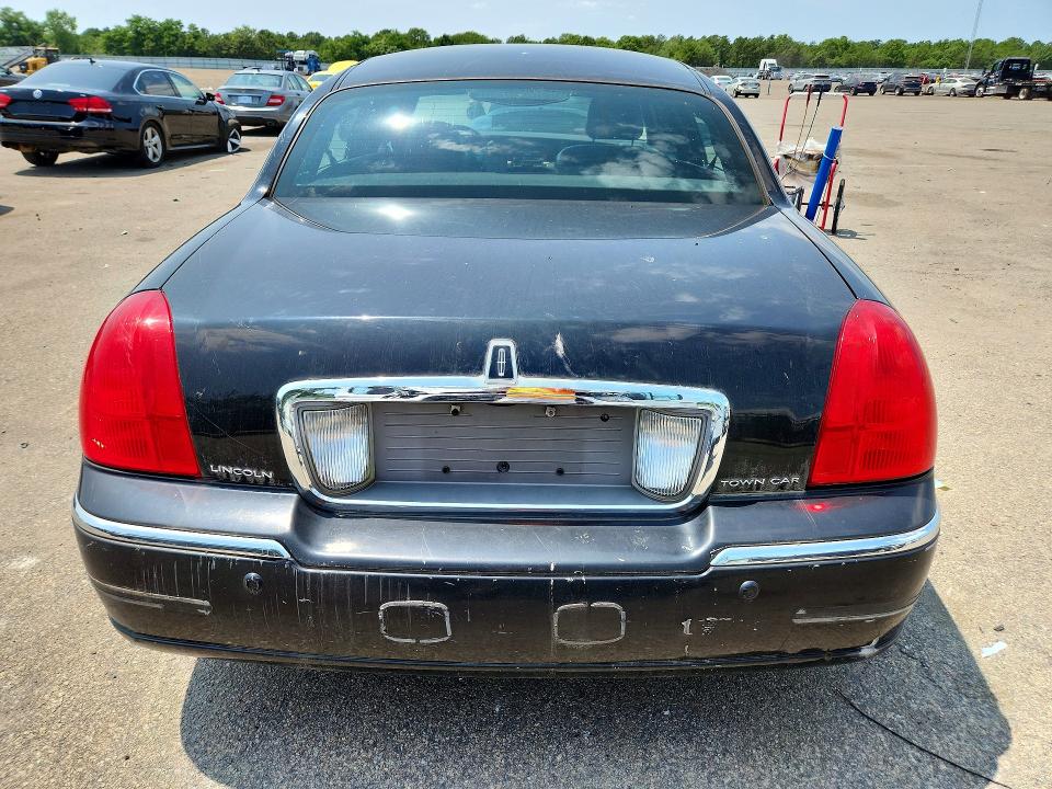 Aukcja sprzedaży 2004 Lincoln Town Car, vin: 1LNHM81W84Y604102, numer aukcji: 62624806