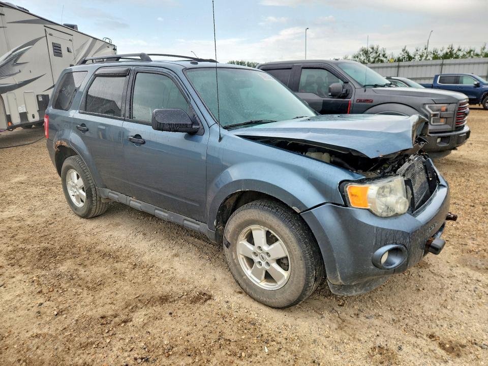 59952486 :رقم المزاد ، 1FMCU0DG1BKC00171 vin ، 2011 Ford Escape مزاد بيع