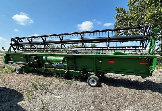 62213406 :رقم المزاد ، 1H00630FH00746141 vin ، 2012 John Deere 630f مزاد بيع