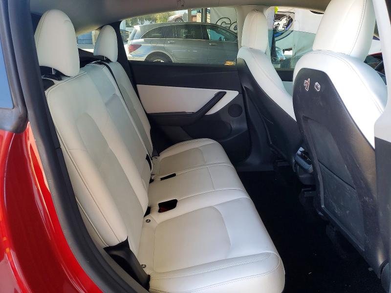 60760726 :رقم المزاد ، 5YJYGDEF7MF095893 vin ، 2021 Tesla Model Y مزاد بيع