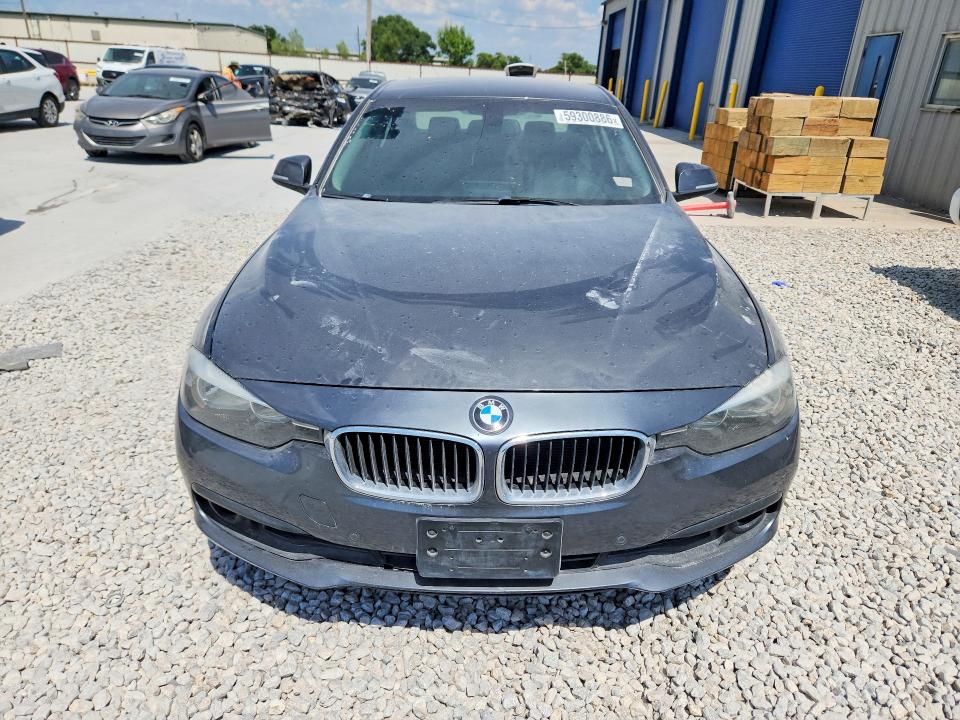 Продаж на аукціоні авто 2017 Bmw 320, vin: WBA8E1G55HNU12972, номер лоту: 59300886