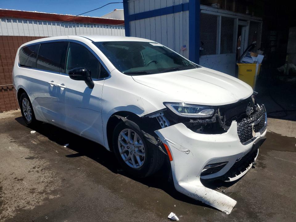 60755206 :رقم المزاد ، 2C4RC1BG8TR201802 vin ، 2026 Chrysler Pacifica مزاد بيع
