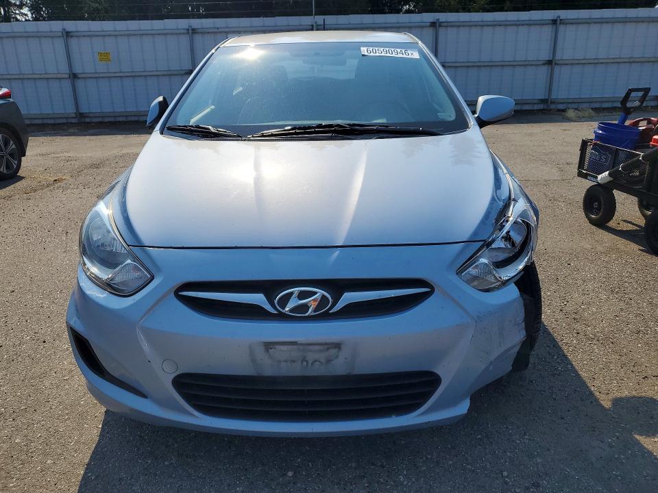 60590946 :رقم المزاد ، KMHCT5AEXDU126226 vin ، 2013 Hyundai Accent مزاد بيع