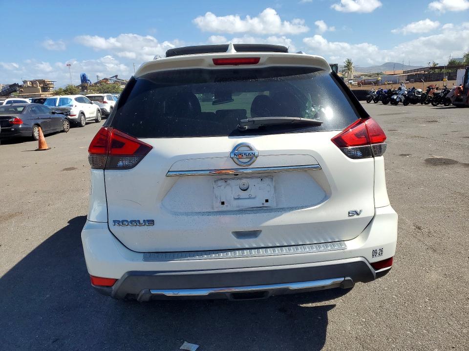 60077866 :رقم المزاد ، 5N1AT2MTXHC787394 vin ، 2017 Nissan Rogue مزاد بيع