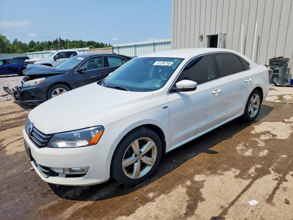 61584796 :رقم المزاد ، 1VWAS7A36FC111737 vin ، 2015 Volkswagen Passat مزاد بيع