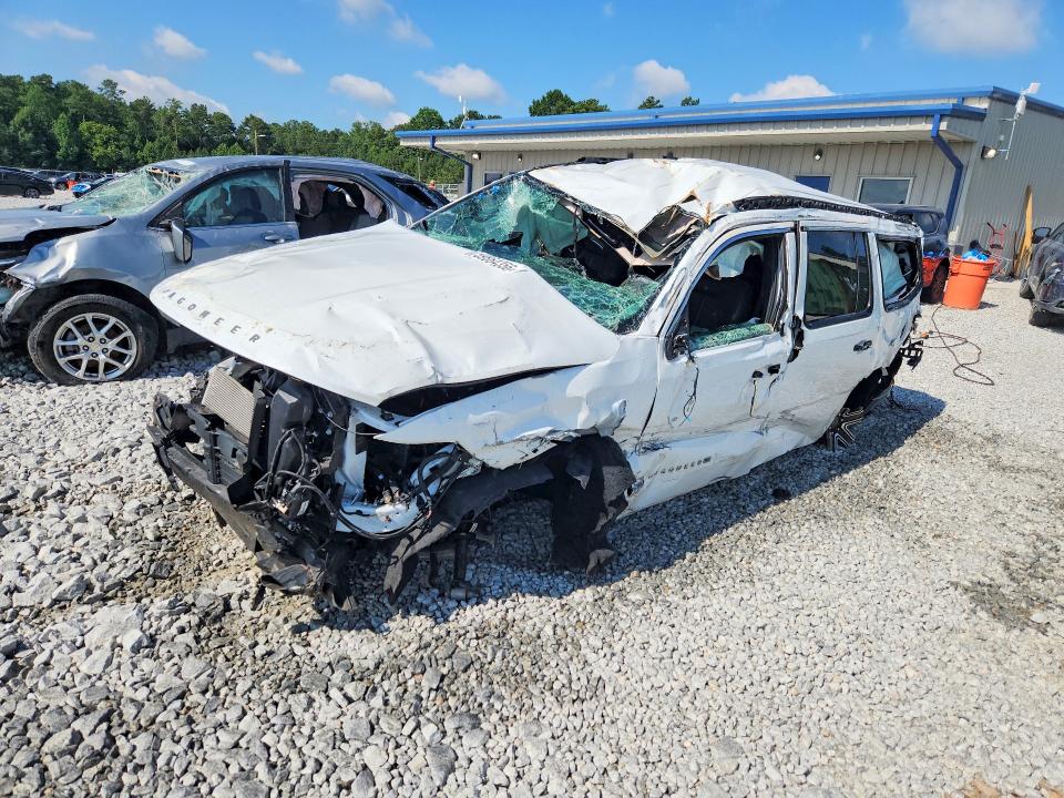Продажа на аукционе авто 2025 Jeep Wagoneer, vin: 1C4SJVBP5SS513877, номер лота: 59864356
