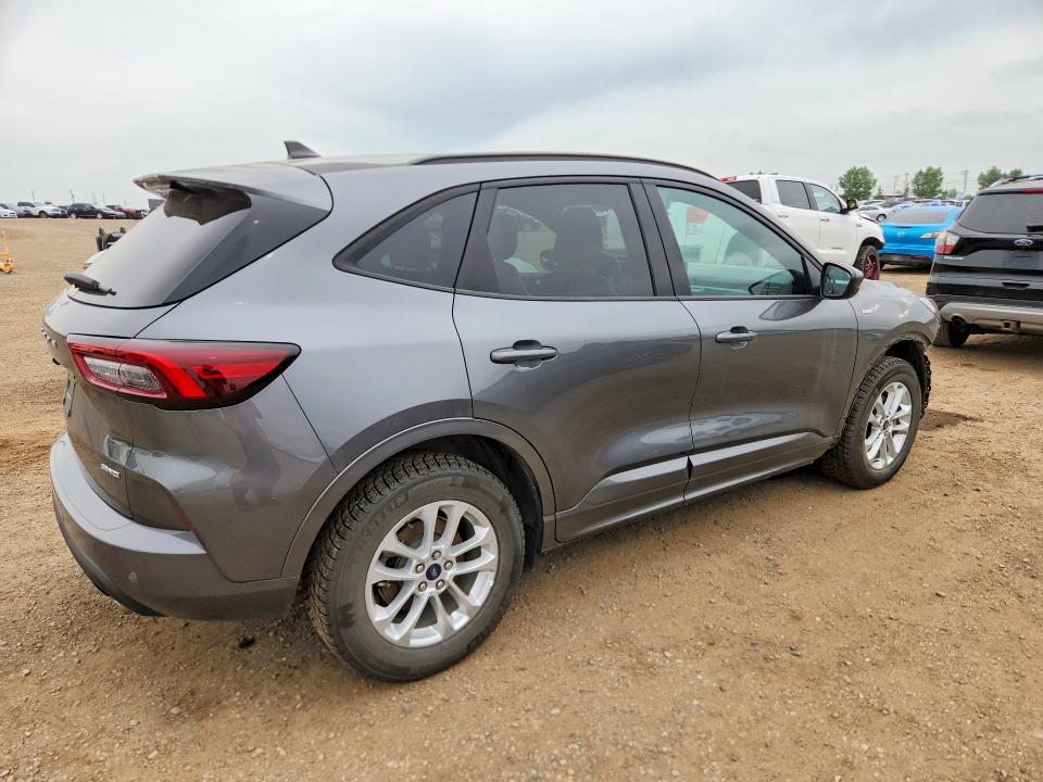 60695306 :رقم المزاد ، 1FMCU9NA3PUA32639 vin ، 2023 Ford Escape مزاد بيع