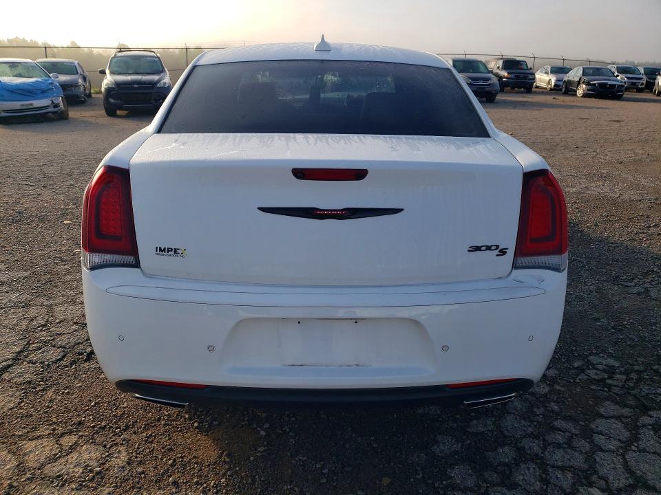 2021 Chrysler 300 მანქანა იყიდება აუქციონზე, vin: 2C3CCABG0MH622477, აუქციონის ნომერი: 61034346