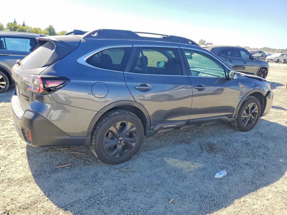62105056 :رقم المزاد ، 4S4BTGLD2M3191721 vin ، 2021 Subaru Outback مزاد بيع
