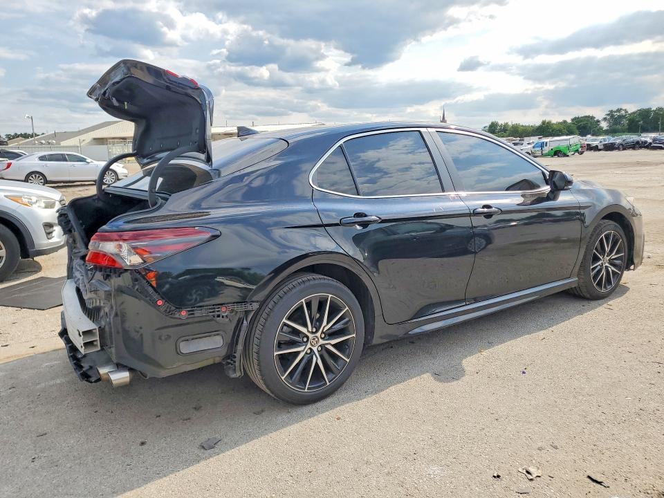 Auction sale of the 2022 Toyota Camry, vin: 4T1G11AK4NU646428, lot number: 61288196