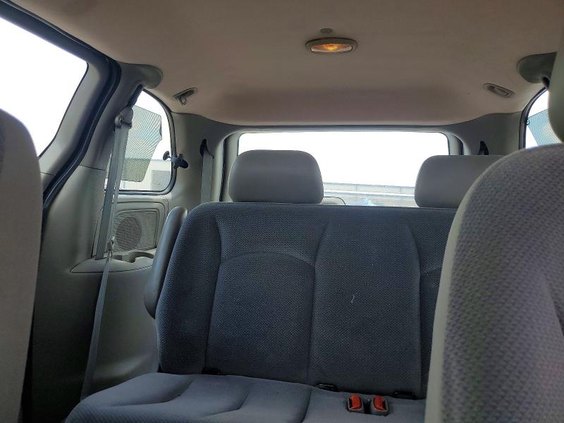59643486 :رقم المزاد ، 1C8GJ25352B593533 vin ، 2002 Chrysler Voyager مزاد بيع