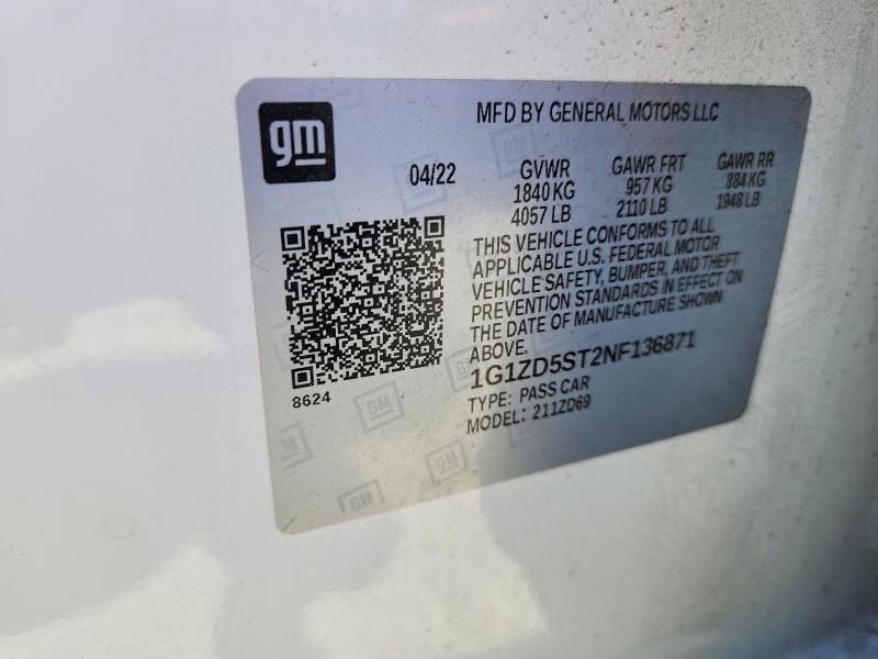 62001376 :رقم المزاد ، 1G1ZD5ST2NF136871 vin ، 2022 Chevrolet Malibu مزاد بيع
