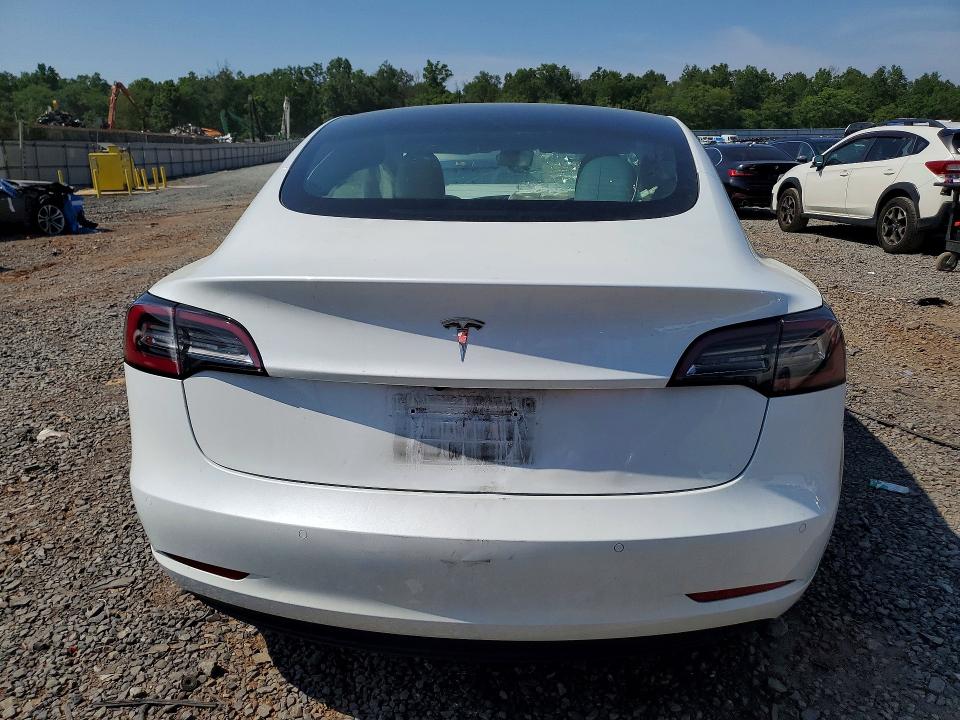 Продаж на аукціоні авто 2022 Tesla Model 3, vin: 5YJ3E1EA8NF357084, номер лоту: 61703656