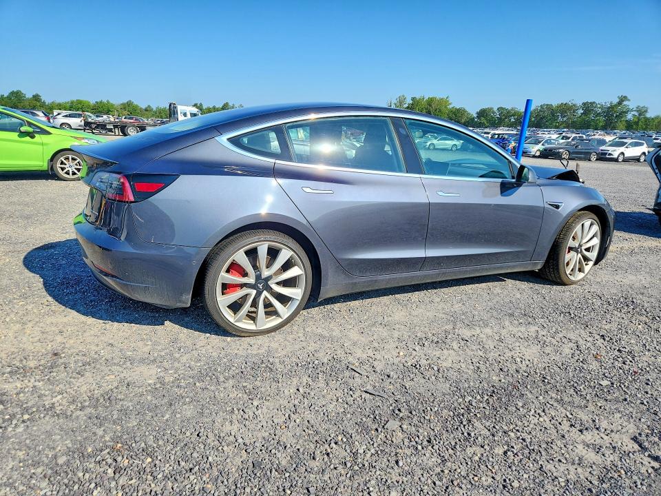 2018 Tesla Model 3 მანქანა იყიდება აუქციონზე, vin: 5YJ3E1EB7JF151371, აუქციონის ნომერი: 60953256