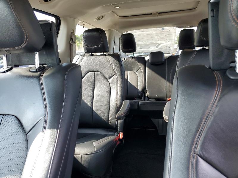 2018 Chrysler Pacifica მანქანა იყიდება აუქციონზე, vin: 2C4RC1EG5JR106204, აუქციონის ნომერი: 62583206