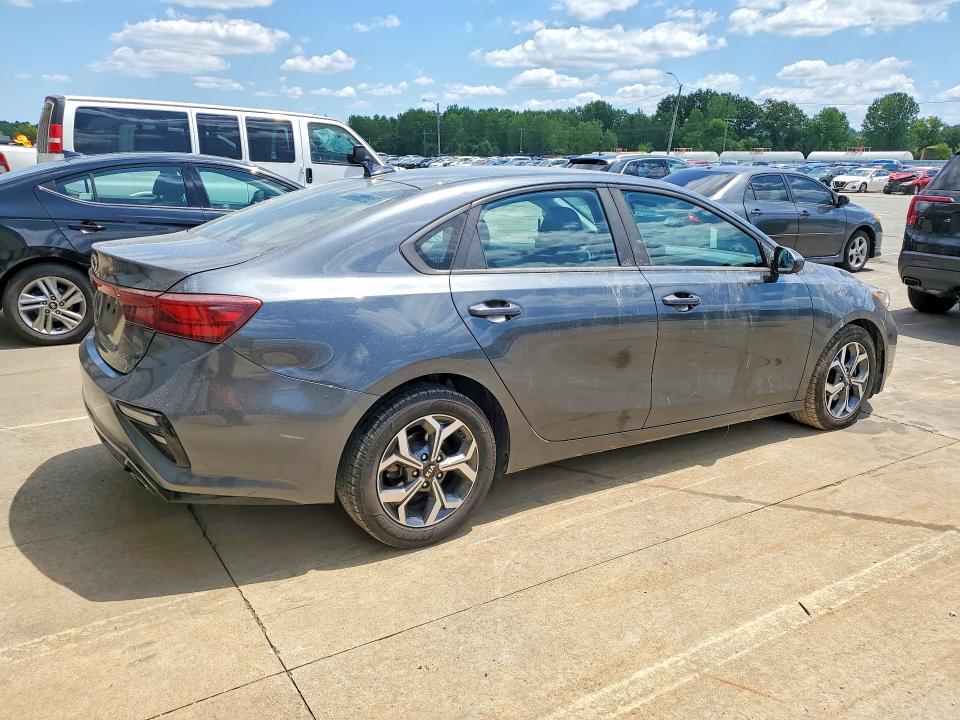 2019 Kia Forte მანქანა იყიდება აუქციონზე, vin: 3KPF24AD2KE136265, აუქციონის ნომერი: 62725836