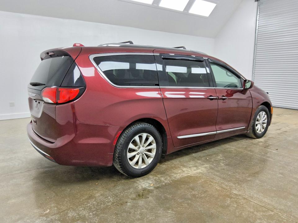 2018 Chrysler Pacifica მანქანა იყიდება აუქციონზე, vin: 2C4RC1BG5JR277376, აუქციონის ნომერი: 62942836