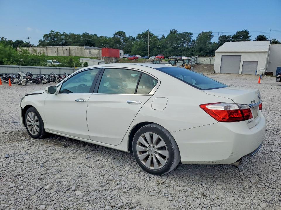60852466 :رقم المزاد ، 1HGCR3F82FA012334 vin ، 2015 Honda Accord مزاد بيع