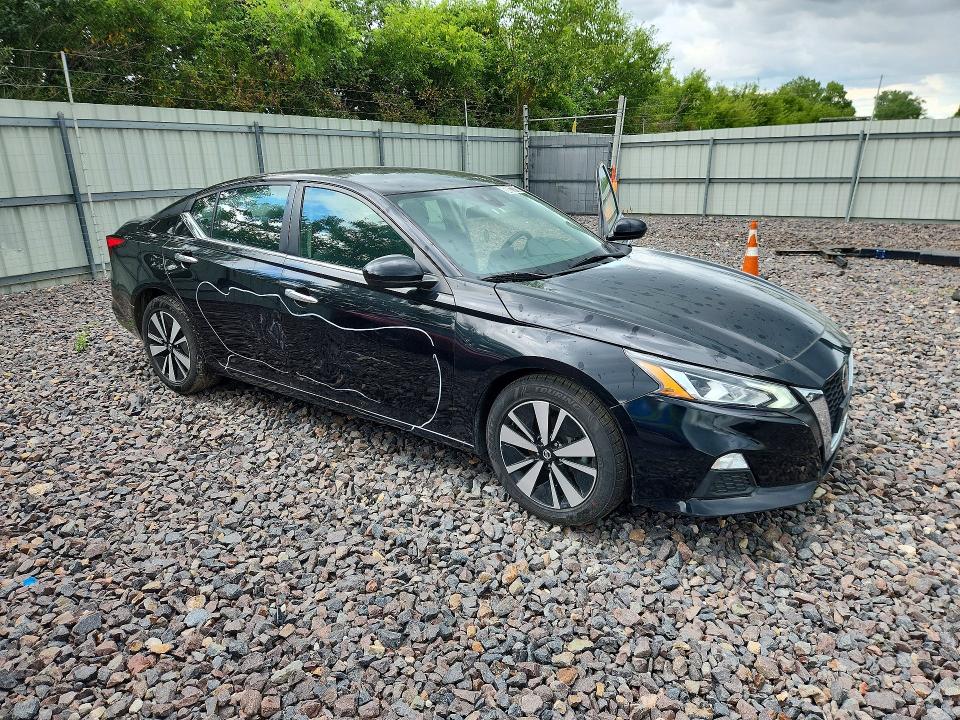 60823716 :رقم المزاد ، 1N4BL4DV9NN410180 vin ، 2022 Nissan Altima مزاد بيع