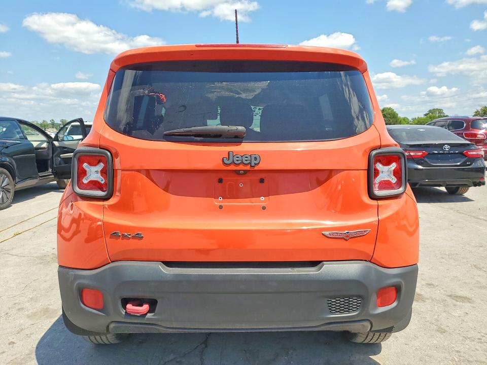 Aukcja sprzedaży 2015 Jeep Renegade, vin: ZACCJBCT5FPC01228, numer aukcji: 63294586