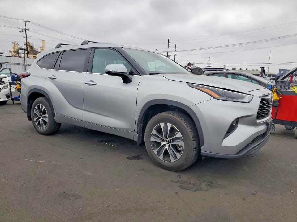 Продажа на аукционе авто 2024 Toyota Highlander, vin: 5TDKDRAH6RS051048, номер лота: 59844106