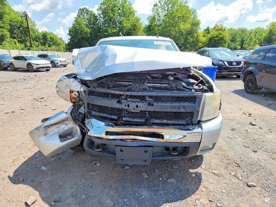 2011 Chevrolet Silverado მანქანა იყიდება აუქციონზე, vin: 1GCPKSE38BF129031, აუქციონის ნომერი: 63197806