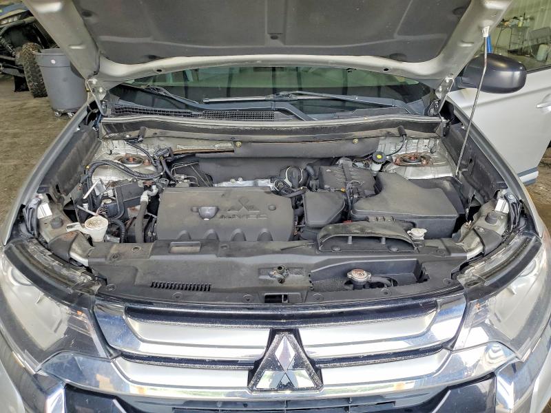 Продажа на аукционе авто 2018 Mitsubishi Outlander, vin: JA4AZ3A37JZ056559, номер лота: 63428576