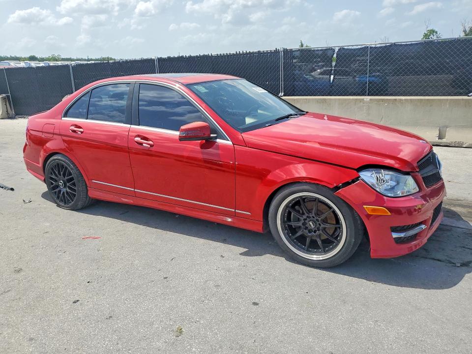 Продажа на аукционе авто 2013 Mercedes-benz C, vin: WDDGF4HB5DR288776, номер лота: 60359106