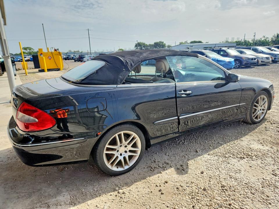 Auction sale of the 2009 Mercedes-benz Clk, vin: WDBTK56F89F266990, lot number: 61240806