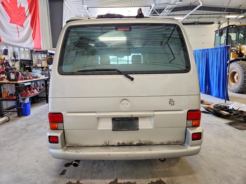 Продаж на аукціоні авто 2002 Volkswagen Eurovan, vin: WV2NB47042H045932, номер лоту: 60476766