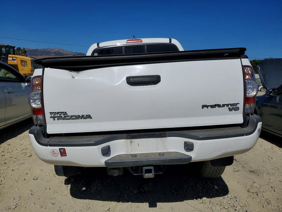 Продаж на аукціоні авто 2015 Toyota Tacoma, vin: 3TMJU4GN6FM185274, номер лоту: 63039026