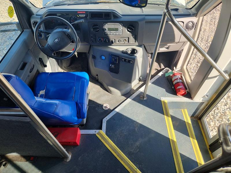 59729606 :رقم المزاد ، 1FDFE4FS7HDC06590 vin ، 2017 Ford Econoline مزاد بيع