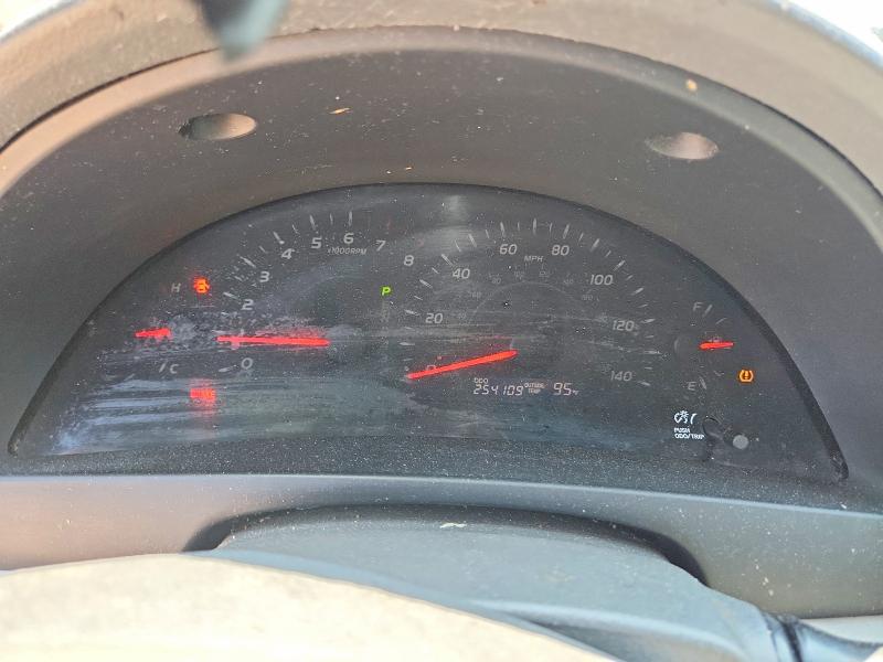 61681006 :رقم المزاد ، 4T1BE46K38U257681 vin ، 2008 Toyota Camry مزاد بيع