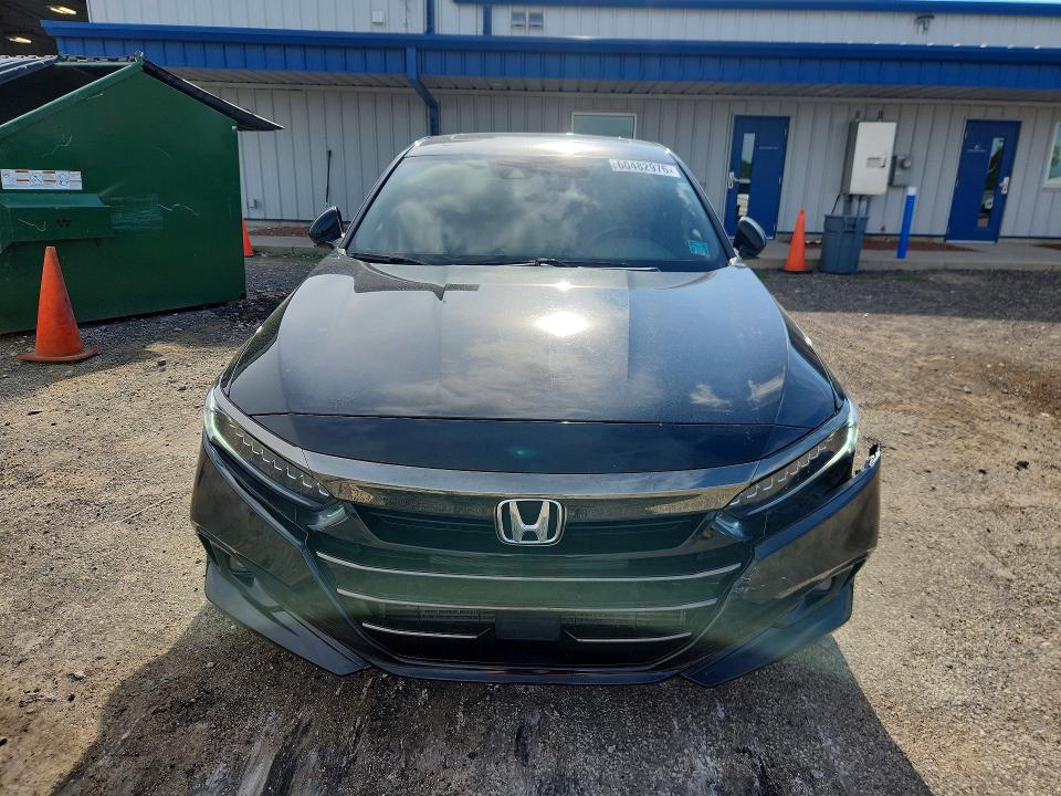 60482976 :رقم المزاد ، 1HGCV2F3XMA002027 vin ، 2021 Honda Accord مزاد بيع