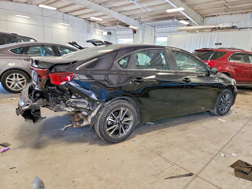 62777476 :رقم المزاد ، 3KPF24AD0RE768966 vin ، 2024 Kia Forte مزاد بيع