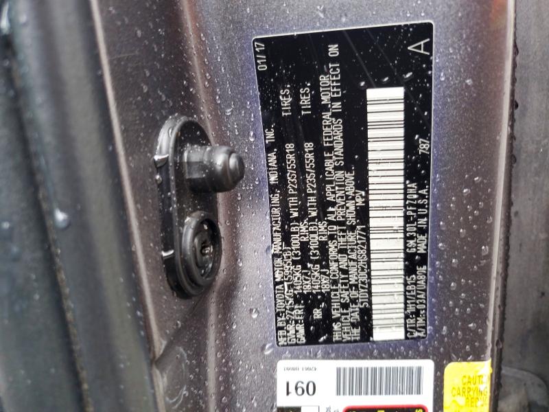 2017 Toyota Sienna მანქანა იყიდება აუქციონზე, vin: 5TDYZ3DC2HS821771, აუქციონის ნომერი: 62570666