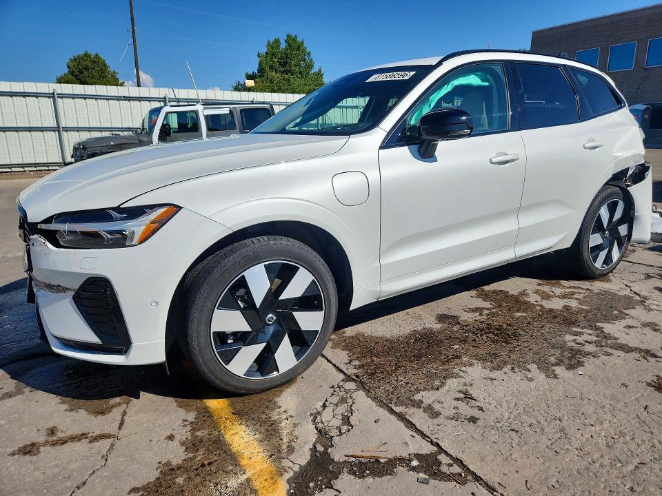 Продажа на аукционе авто 2024 Volvo Xc60, vin: YV4H60DL3R1823578, номер лота: 61586596